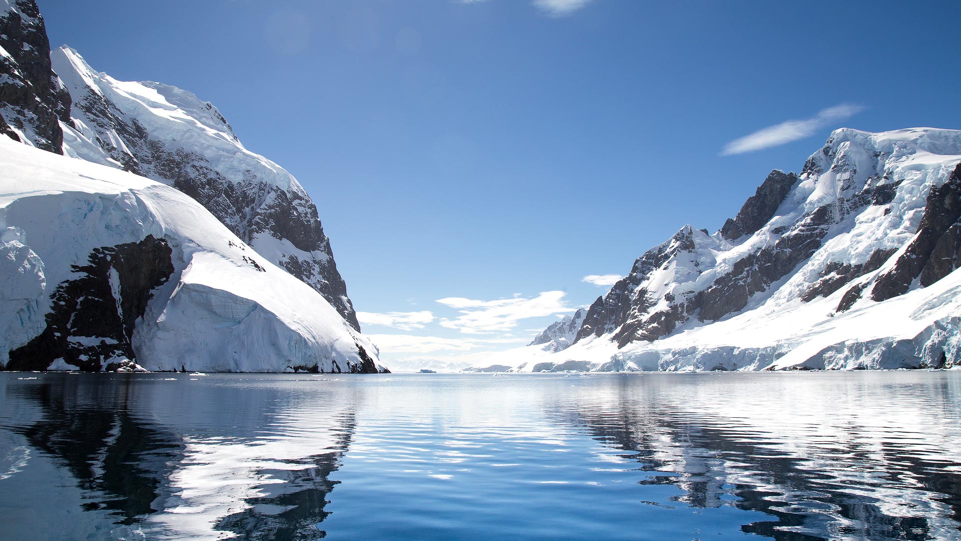 Continuing south, we reach the dramatic Lemaire Channel ...